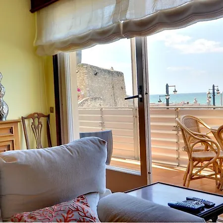 Апартаменты Casa Del Mar